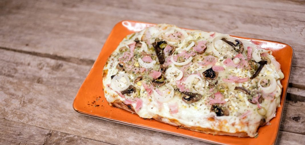 Pizza rectangular Uruguaya